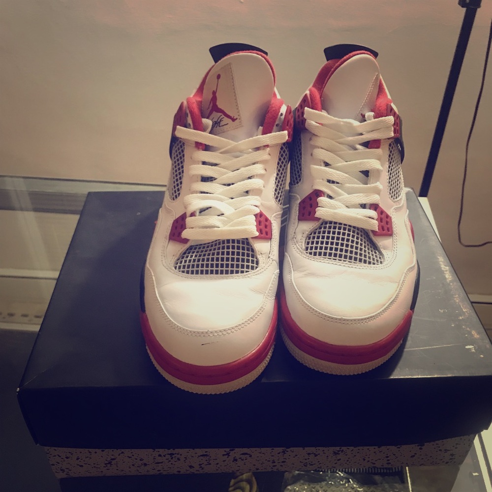 Jordan 4’s